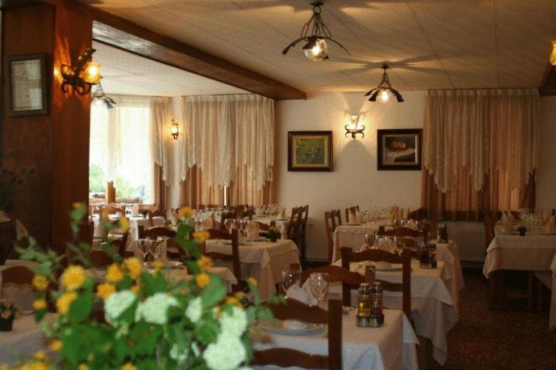 Hotel Estanys Blaus 타바스칸 외부 사진