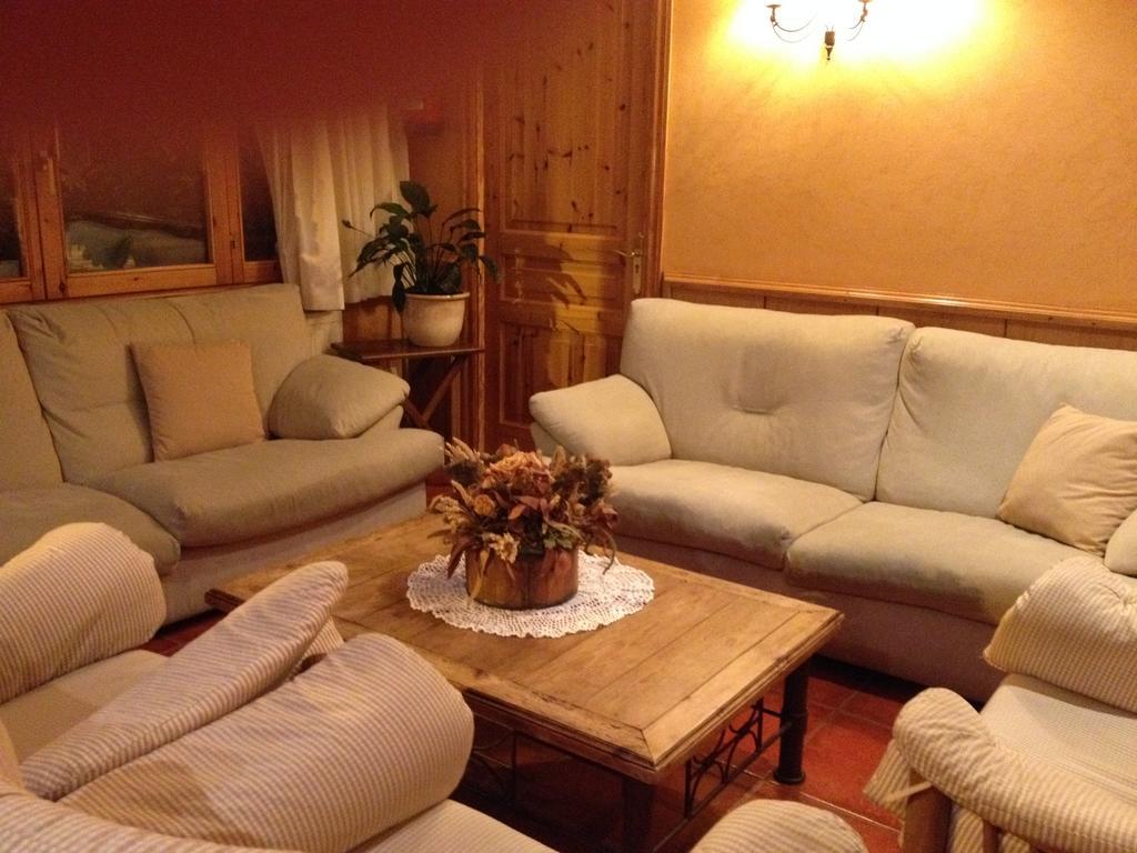 Hotel Estanys Blaus 타바스칸 외부 사진