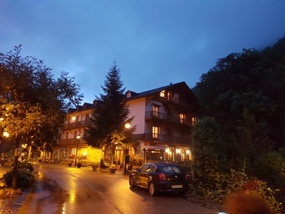 Hotel Estanys Blaus 타바스칸 외부 사진